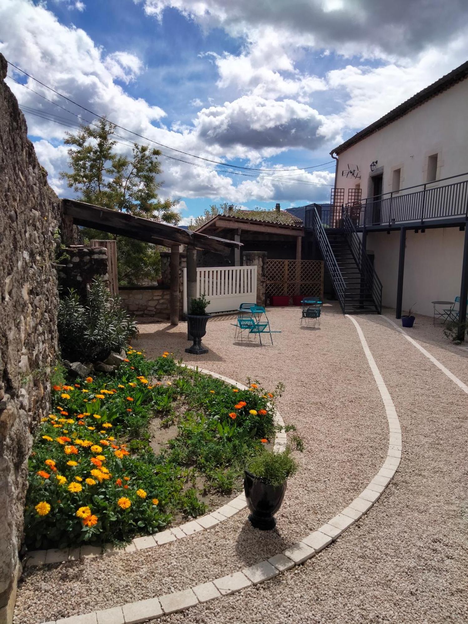 La Grange De Sabatas Hotel Chomérac Exterior foto